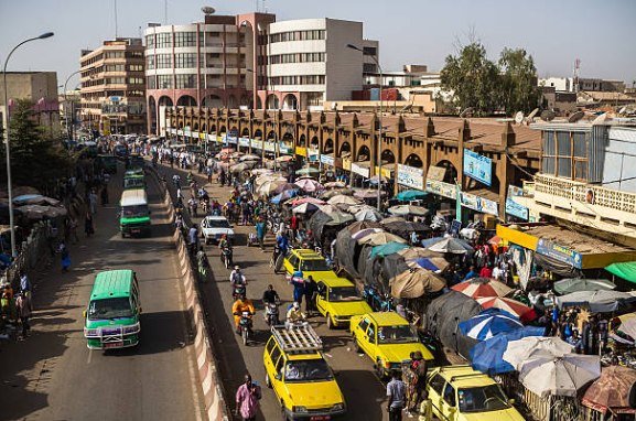Busy commercial street in Bamako, Mali — catchment-area analysis